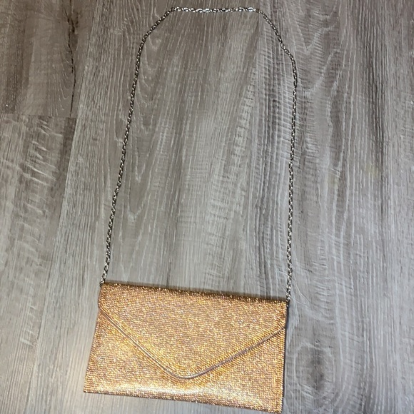 NEW! RISE AND GLOW RHINESTONE ENVELOPE CLUTCH - Picture 3 of 3